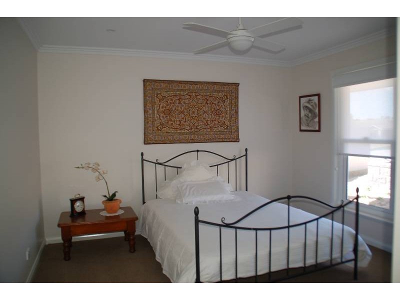 10 Blackwood Close, Bathurst NSW 2795