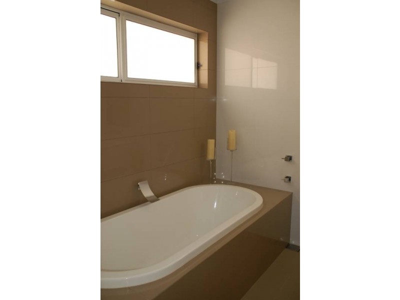 10 Blackwood Close, Bathurst NSW 2795