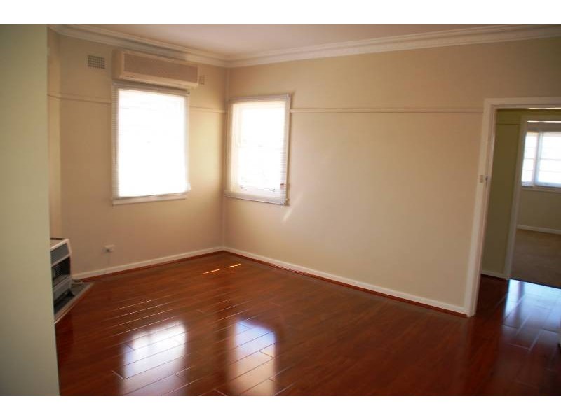 13 Prospect Street, Bathurst NSW 2795