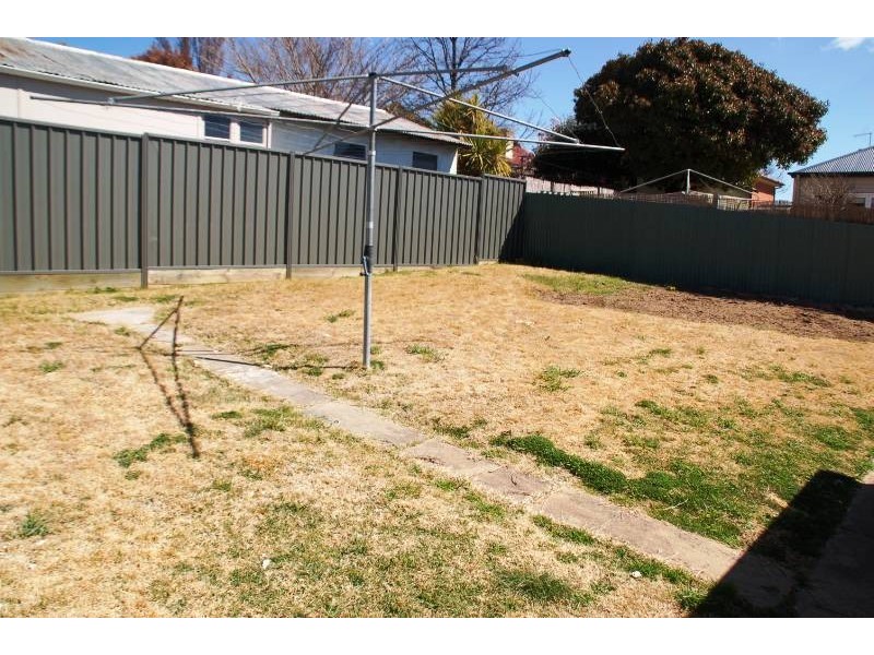 13 Prospect Street, Bathurst NSW 2795