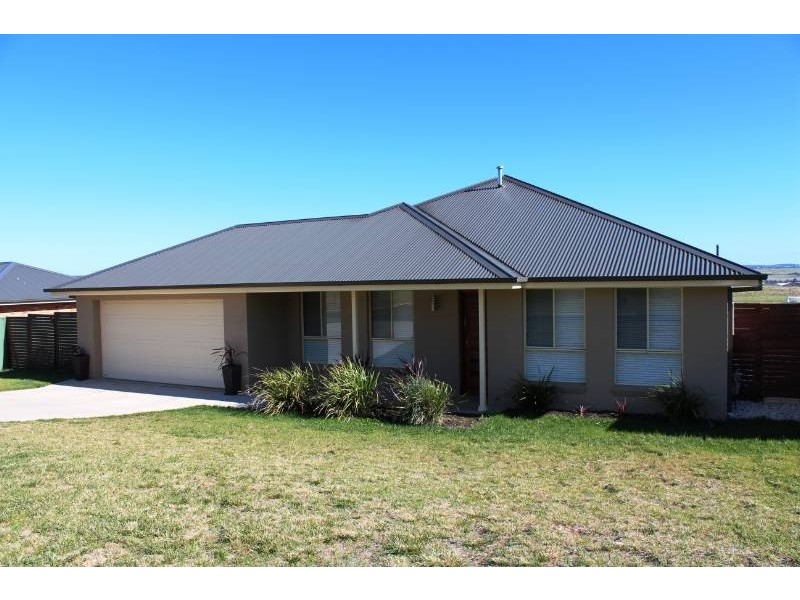 29 Swanbrooke Street, Bathurst NSW 2795