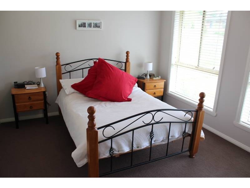 29 Swanbrooke Street, Bathurst NSW 2795