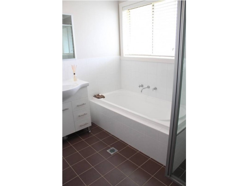 29 Swanbrooke Street, Bathurst NSW 2795