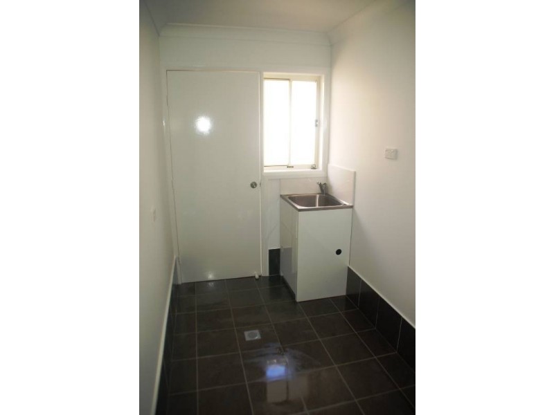 2 Wattle Close, Bathurst NSW 2795