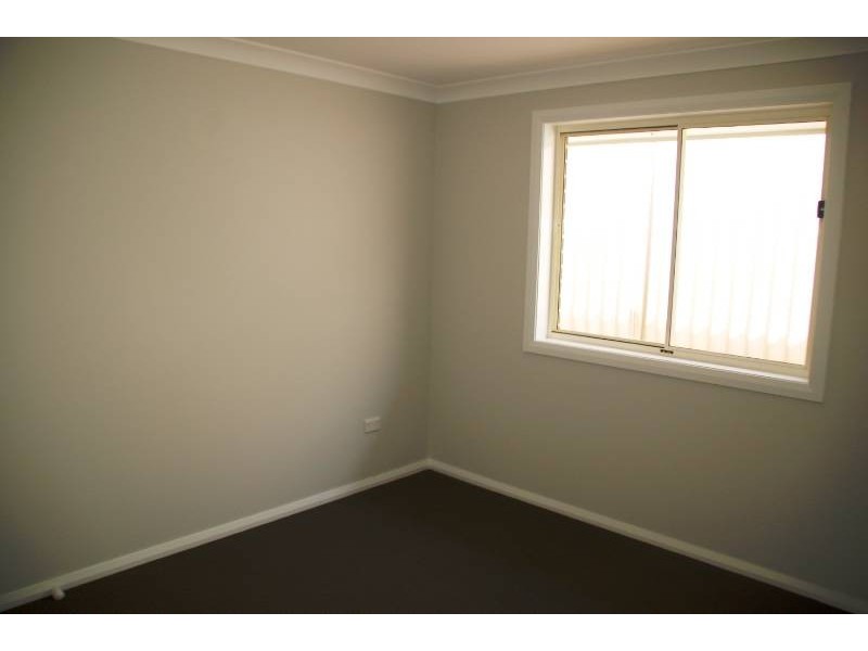 2 Wattle Close, Bathurst NSW 2795