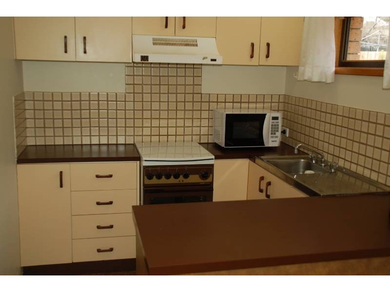 7/319 Howick Street, Bathurst NSW 2795