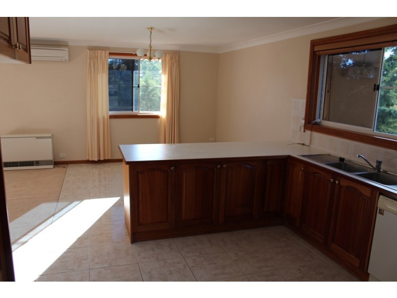 23 Kurumben Place, Bathurst NSW 2795