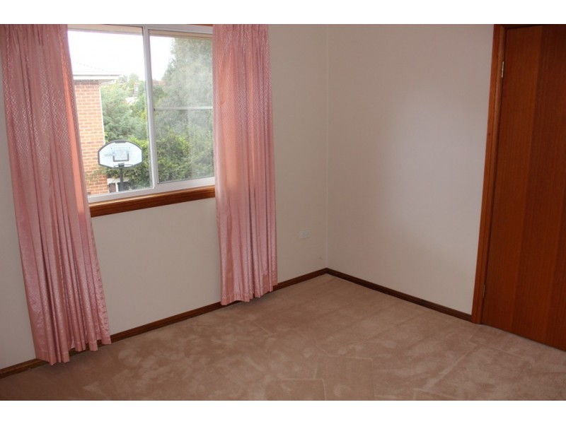 23 Kurumben Place, Bathurst NSW 2795