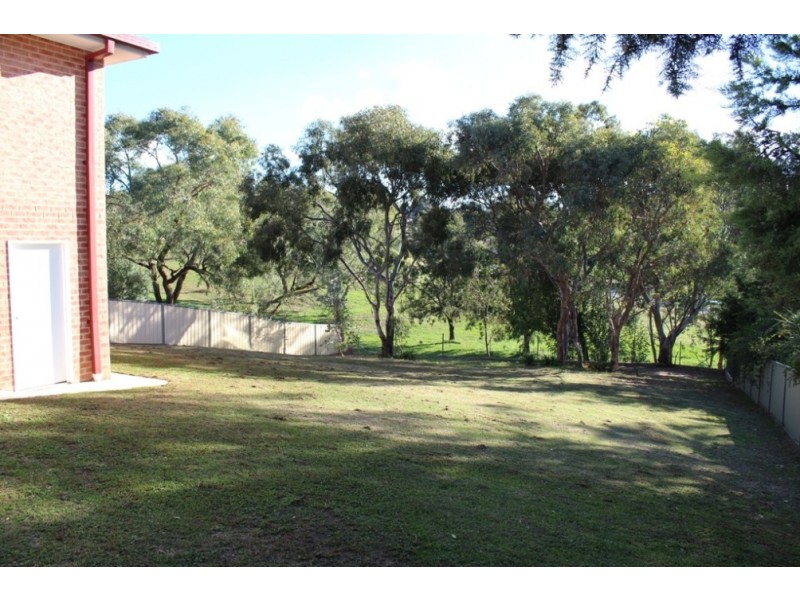 23 Kurumben Place, Bathurst NSW 2795