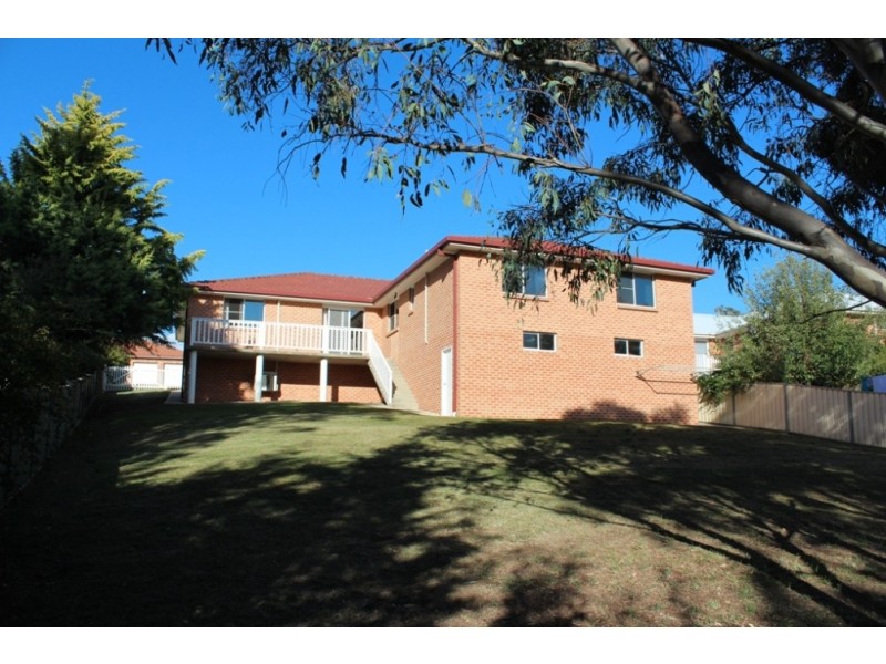 23 Kurumben Place, Bathurst NSW 2795
