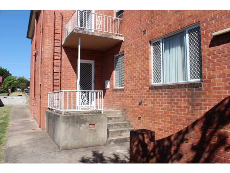1/145 Rocket Street, Bathurst NSW 2795