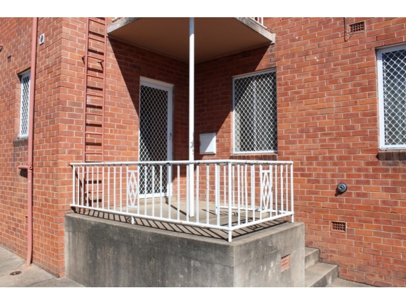 1/145 Rocket Street, Bathurst NSW 2795