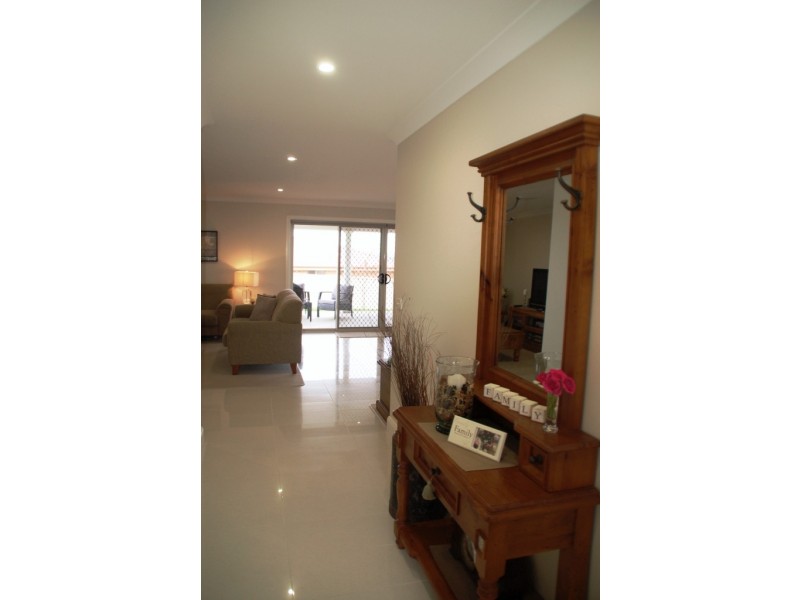 2 Blackwood Close, Bathurst NSW 2795