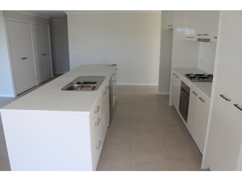 1 Mulley Close, Bathurst NSW 2795