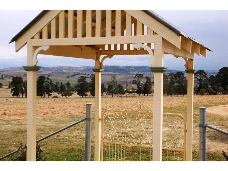 52 Frys Lane, Bathurst NSW 2795