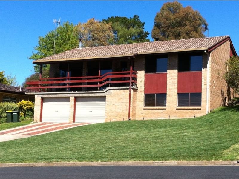 6 Delisle Place, Bathurst NSW 2795
