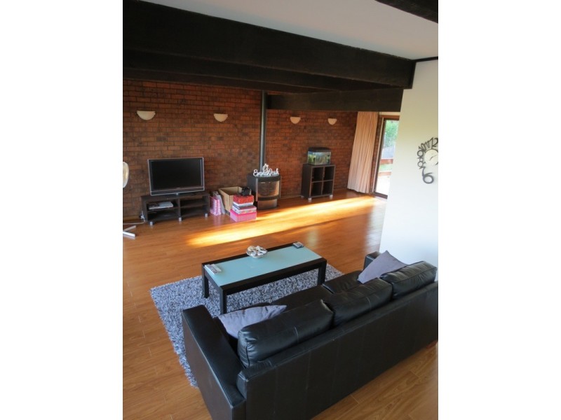 6 Delisle Place, Bathurst NSW 2795