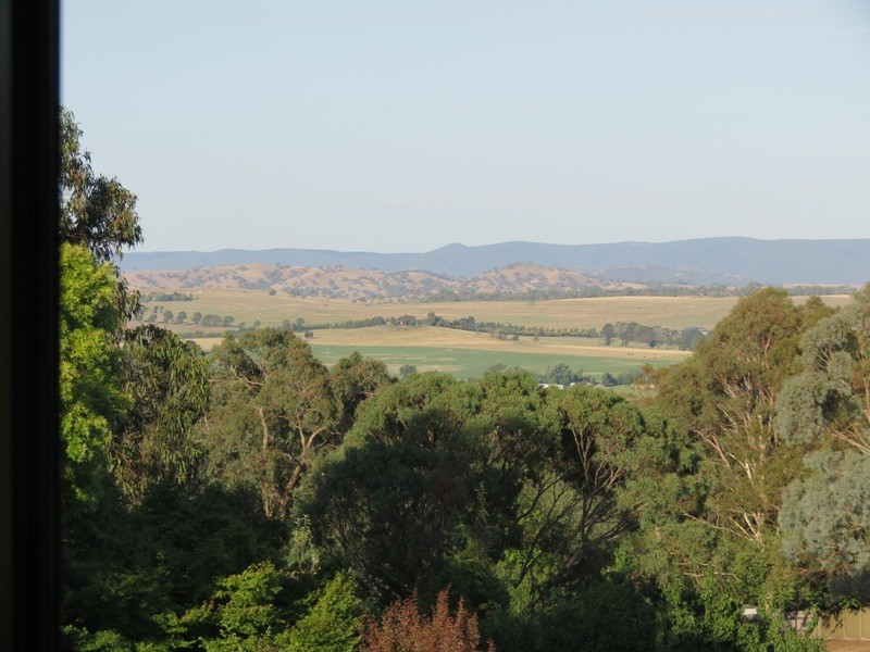 6 Delisle Place, Bathurst NSW 2795