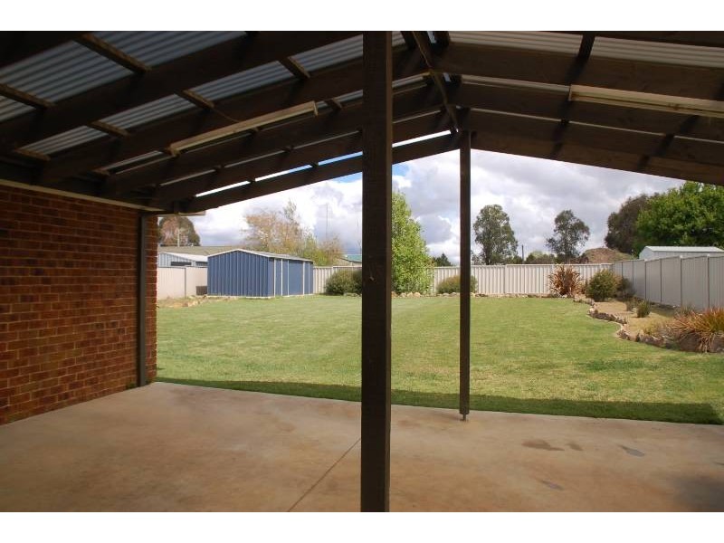 4 Todd Street, Bathurst NSW 2795