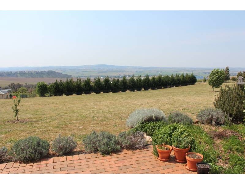 91 Hartwood Avenue, Bathurst NSW 2795