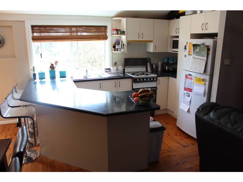 25 Pacific Way, Bathurst NSW 2795
