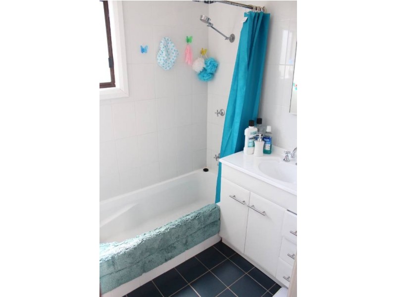 25 Pacific Way, Bathurst NSW 2795