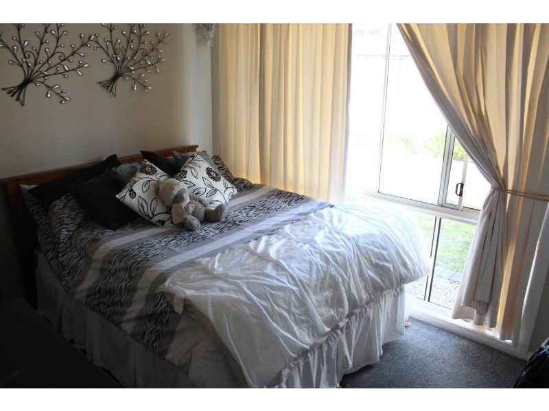 25 Pacific Way, Bathurst NSW 2795