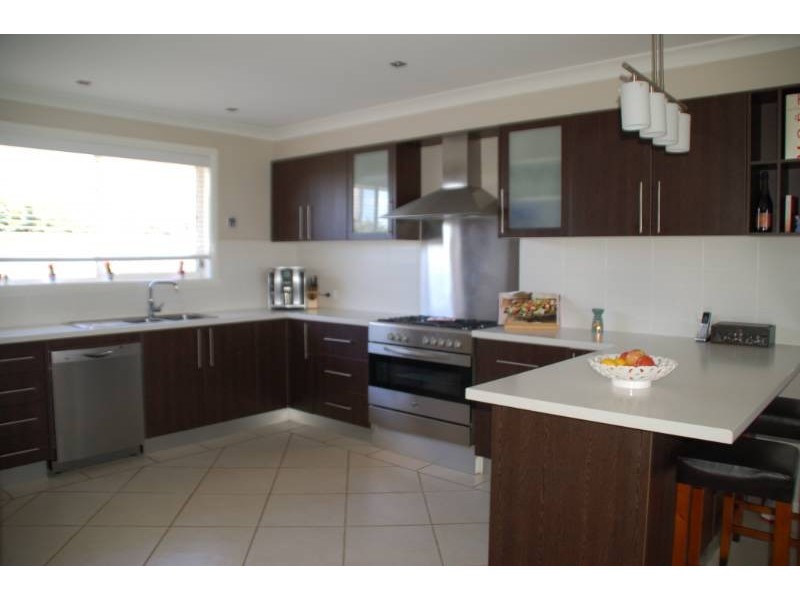 14 Carlyle Avenue, Bathurst NSW 2795