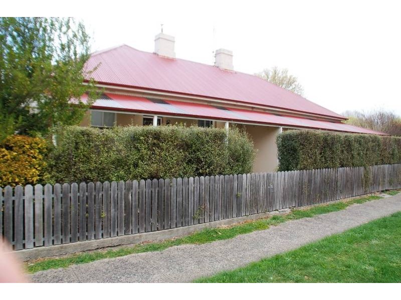 16 Water Street, Blayney NSW 2799