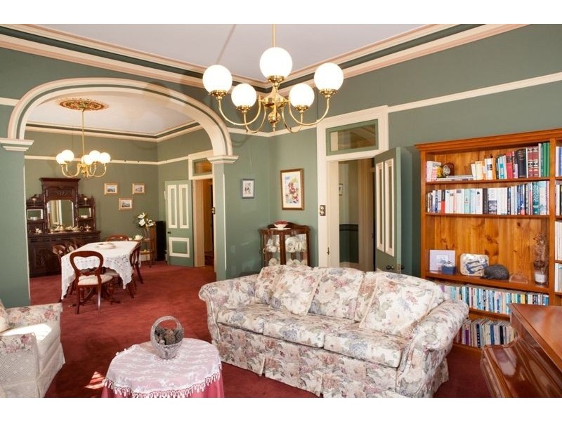 60 Mitre Street, Bathurst NSW 2795