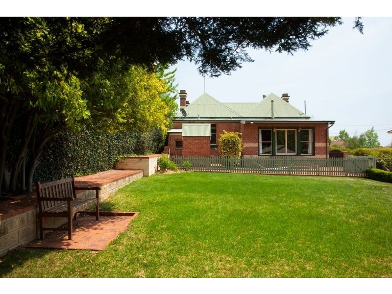 60 Mitre Street, Bathurst NSW 2795