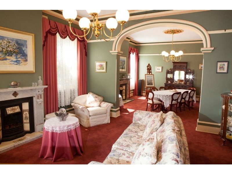 60 Mitre Street, Bathurst NSW 2795