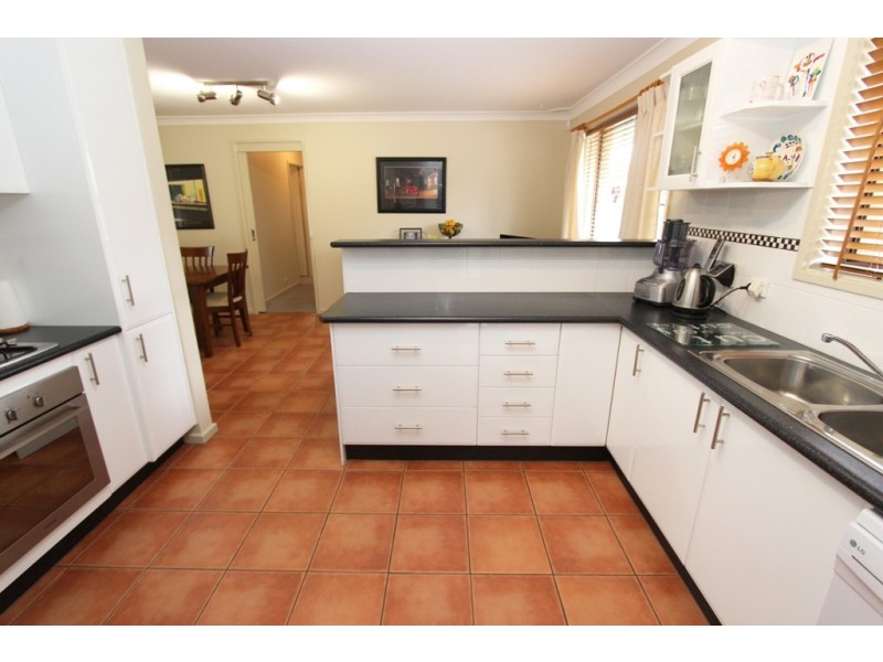 36 Pellion Place, Bathurst NSW 2795