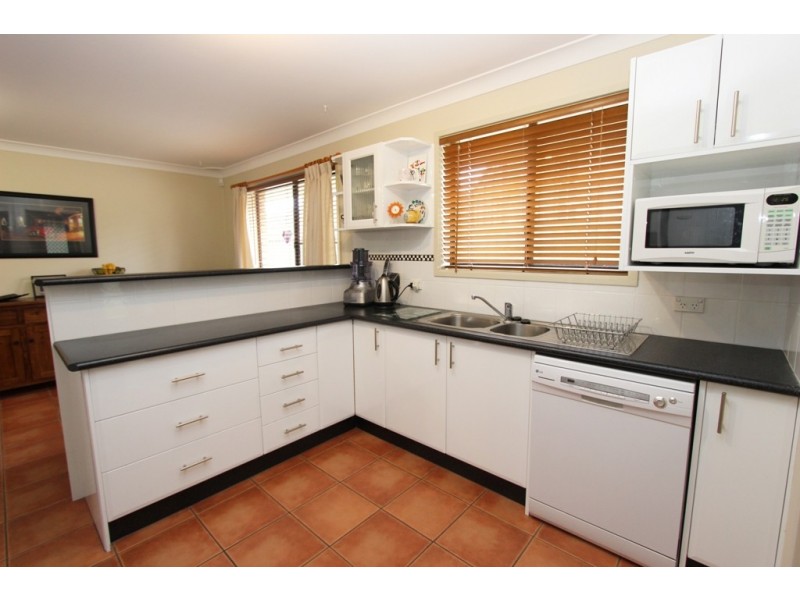 36 Pellion Place, Bathurst NSW 2795