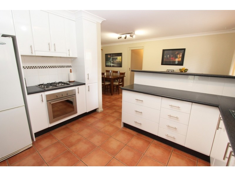 36 Pellion Place, Bathurst NSW 2795