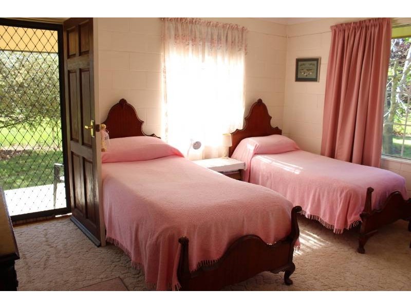 94 Stewart Street, Bathurst NSW 2795