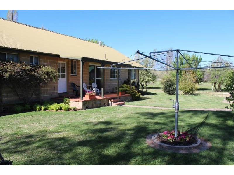 94 Stewart Street, Bathurst NSW 2795