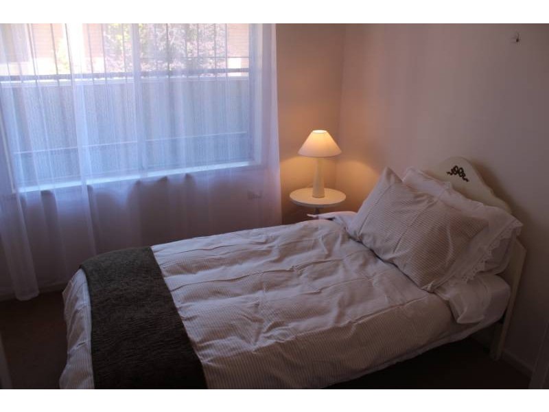 4 Woodward Street, Bathurst NSW 2795