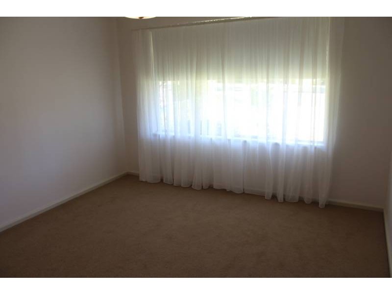 4 Woodward Street, Bathurst NSW 2795