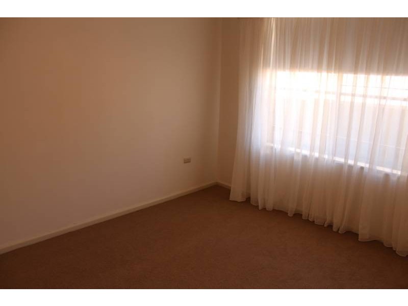 4 Woodward Street, Bathurst NSW 2795