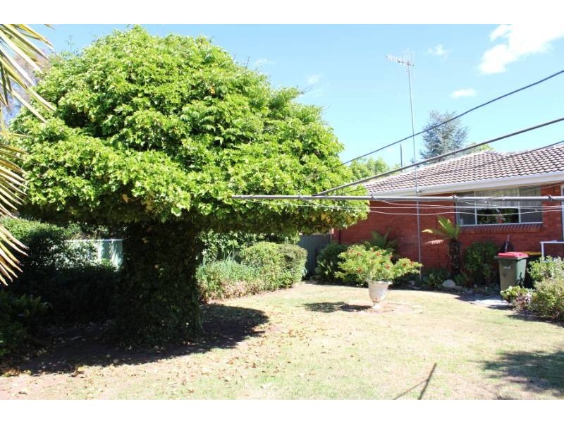 4 Woodward Street, Bathurst NSW 2795
