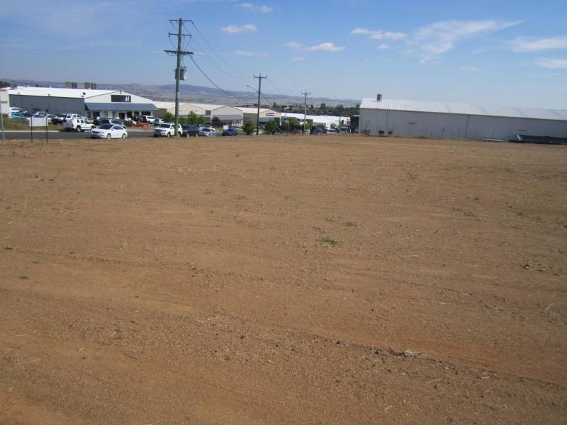 20 bradwardine Road, Bathurst NSW 2795