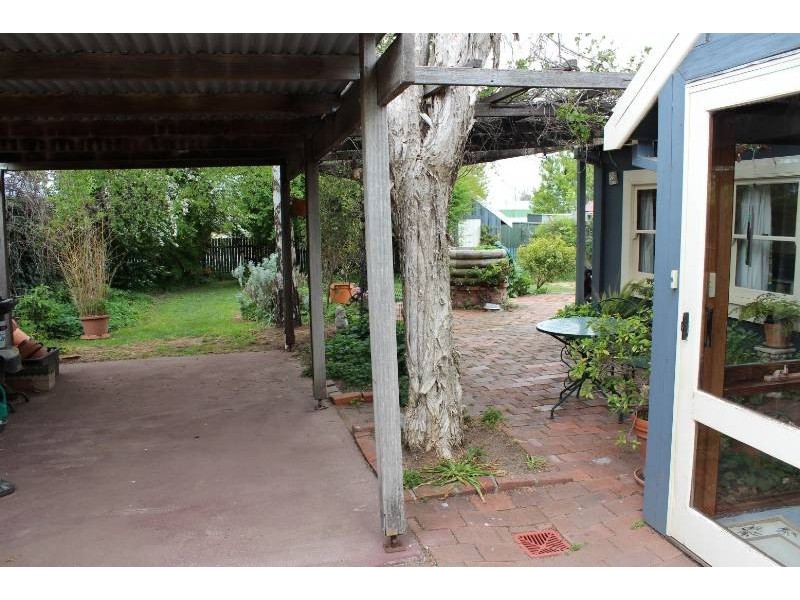 98 Bant Street, Bathurst NSW 2795