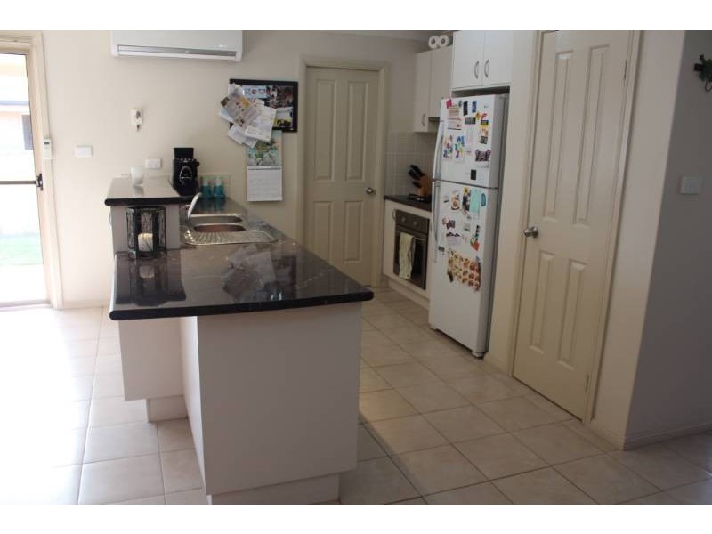 38 Sundown Drive, Bathurst NSW 2795