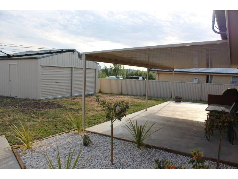 38 Sundown Drive, Bathurst NSW 2795