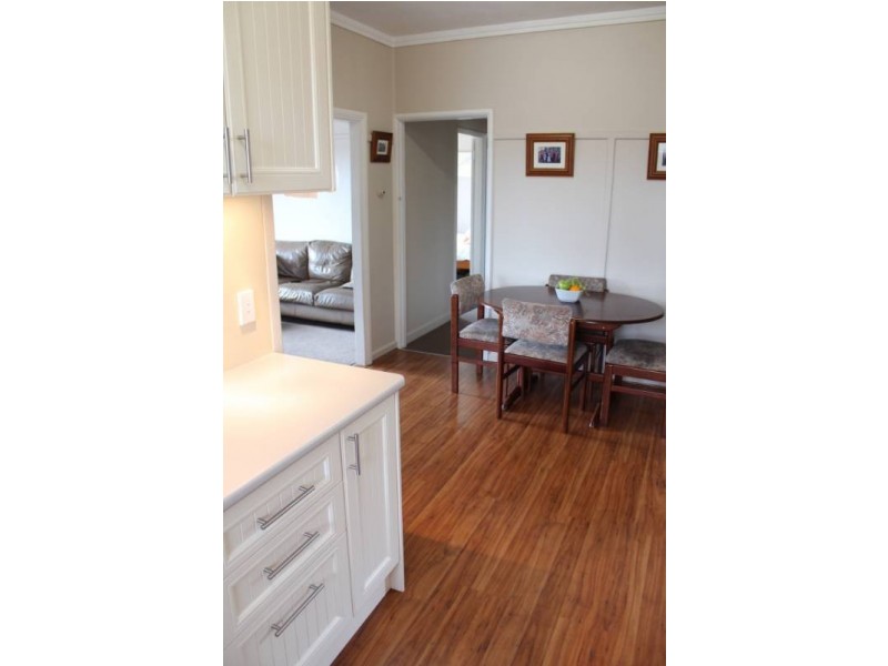 12 Tremain Avenue, Bathurst NSW 2795