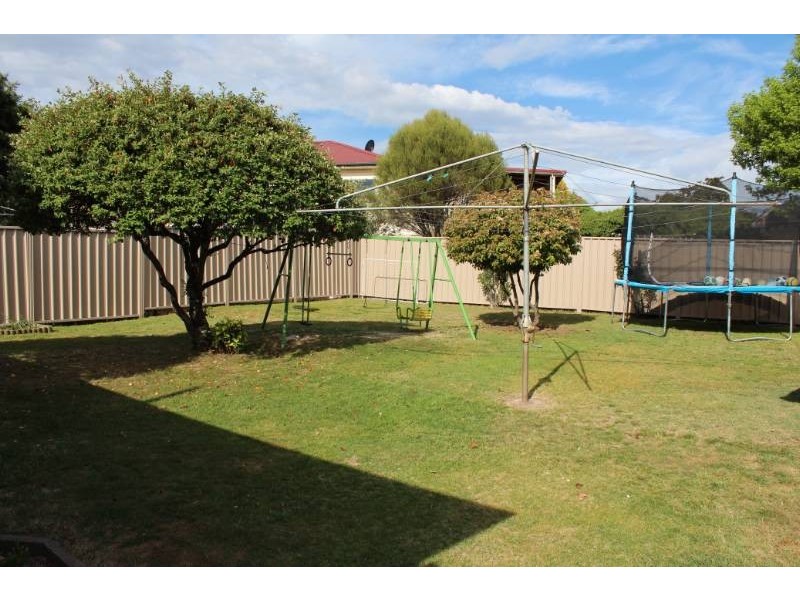 12 Tremain Avenue, Bathurst NSW 2795
