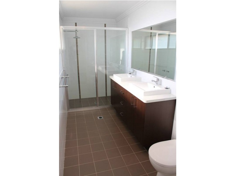 39 Munro Street, Bathurst NSW 2795