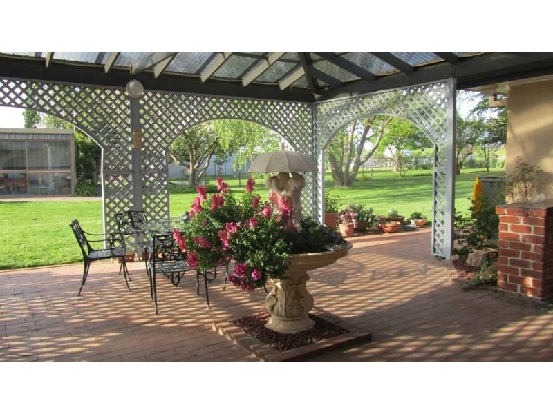 384 Eleven Mile Drive, Bathurst NSW 2795