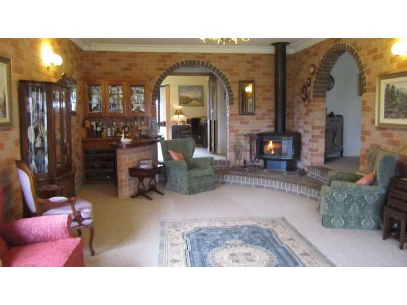 384 Eleven Mile Drive, Bathurst NSW 2795